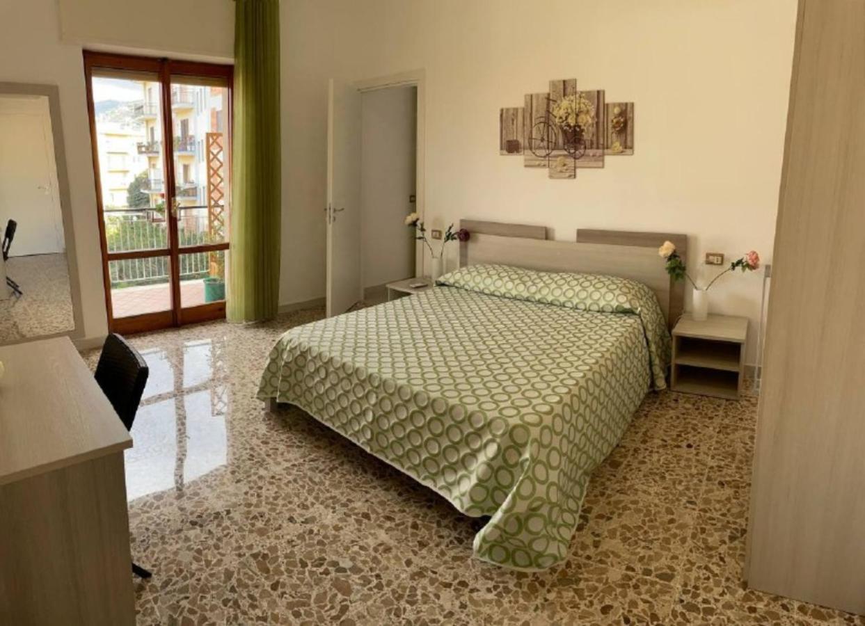 Ferienwohnung A Casa E' Mamma Sorrent Exterior foto